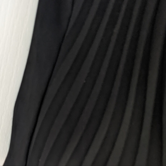 Ralph Lauren black pleated halter top size Medium - Picture 5 of 9